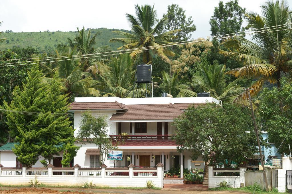 Mistygreen Homestay Thekkady Exterior photo